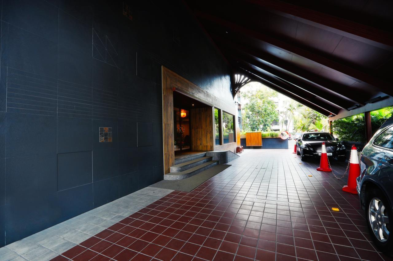 Abbott Hotel Navi Mumbai Extérieur photo